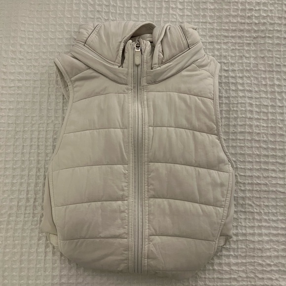 Lululemon Vest - Picture 2 of 13